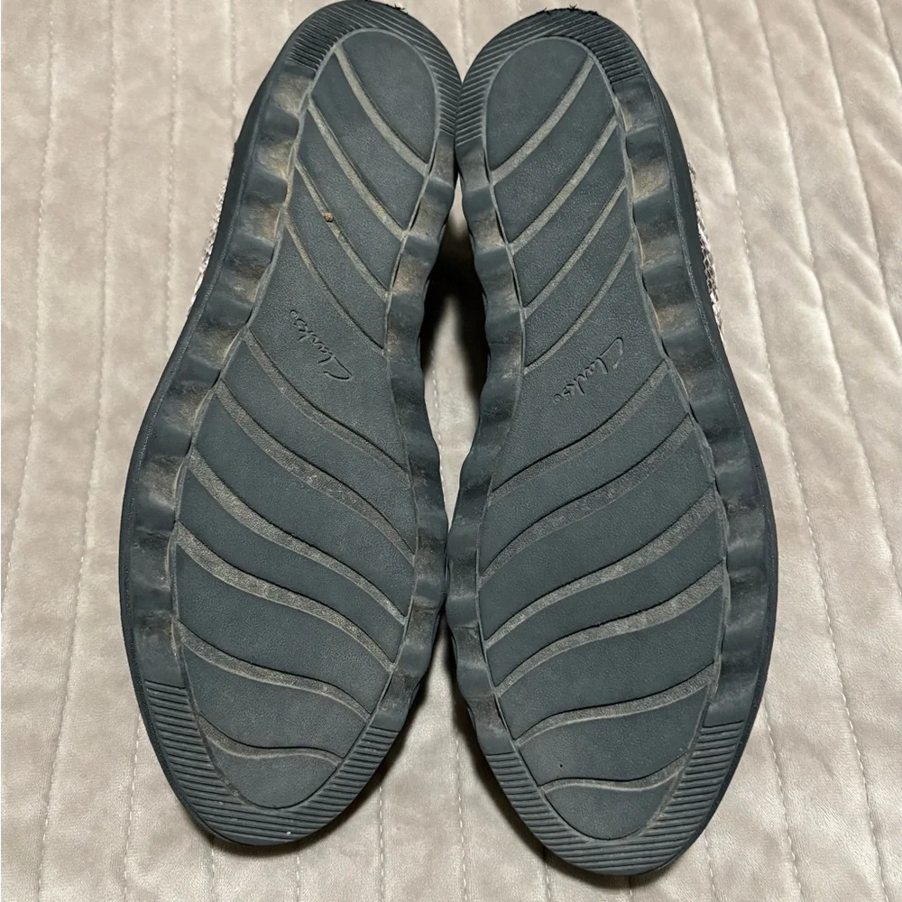 Clarks Women's Snakeskin Pattern Loafers - Picture 8 of 9